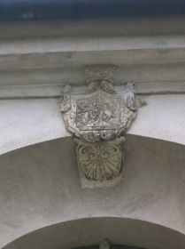 Das Wappen des Schlosses